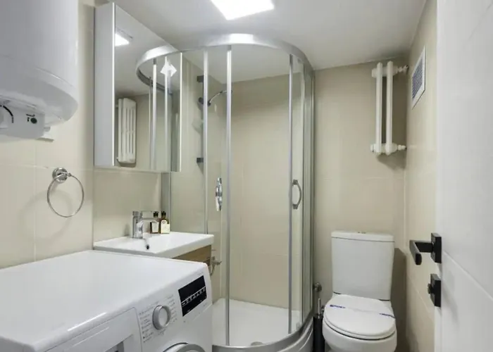 Gorgeous Bright New 2bd Home! #212